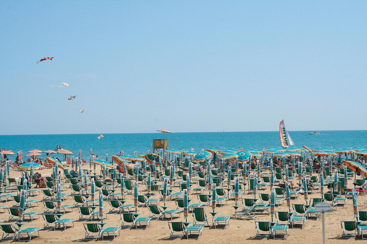 Rialto Apartment Bibione Bagian luar foto